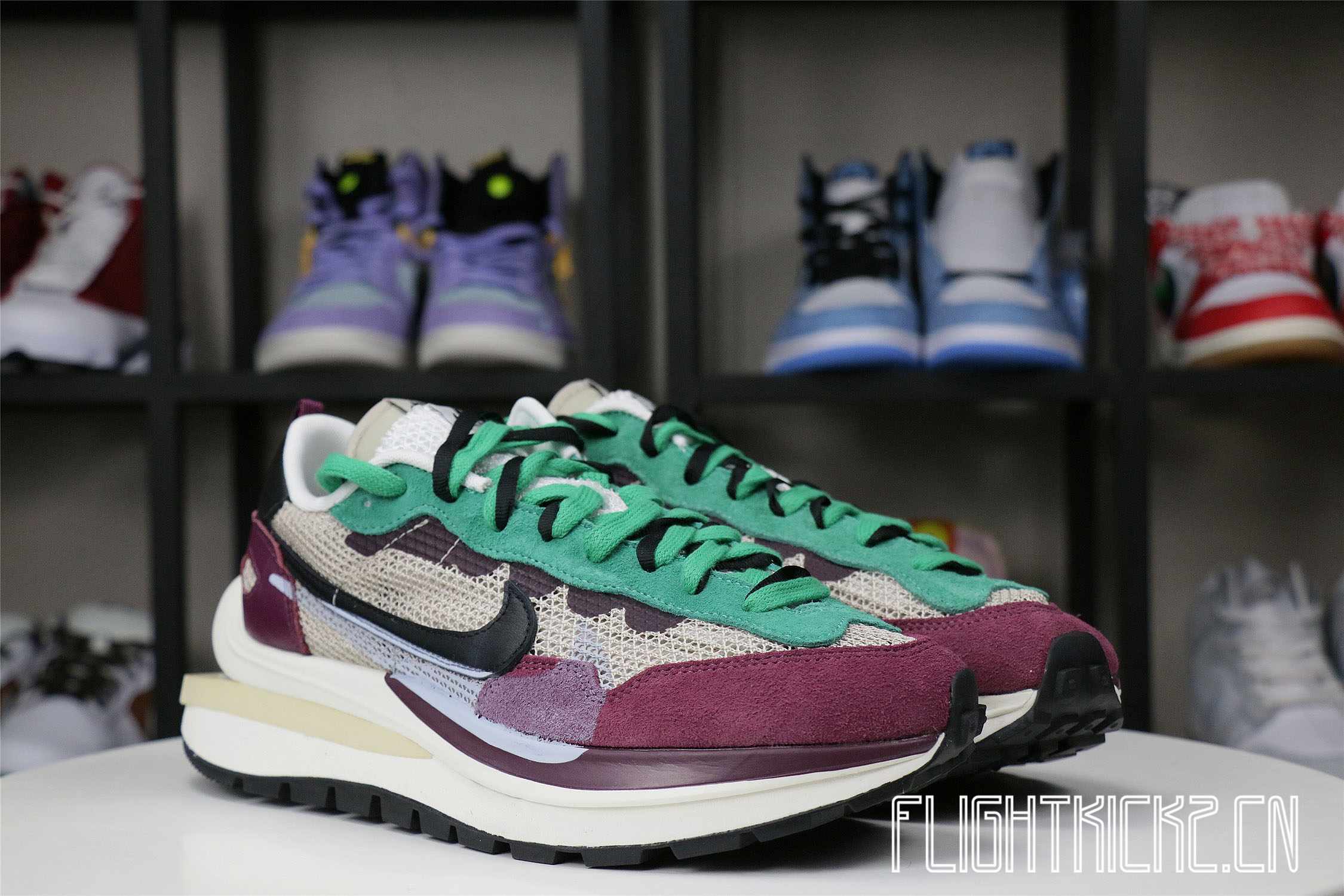 Nike Vaporwaffle sacai Villain Red Neptune Green (LN5 A1)