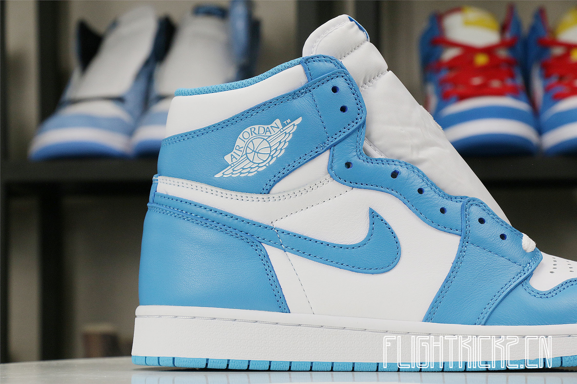 Air Jordan 1 Retro High OG UNC 2015