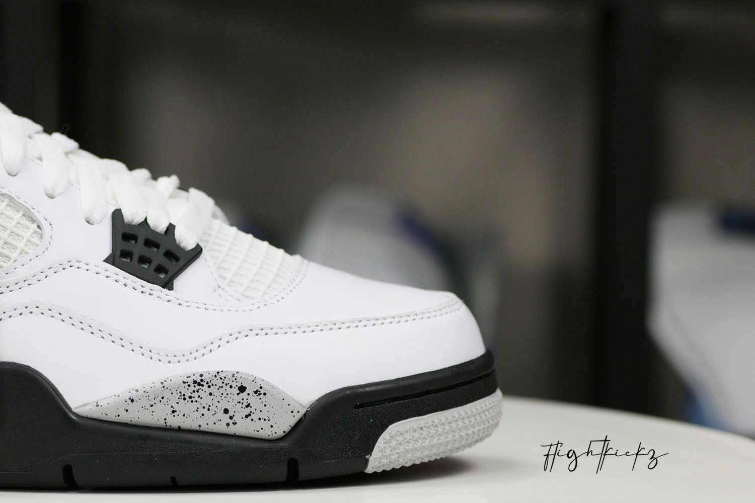 Jordan 4 Retro White Cement 2016( Ln5 A1 )