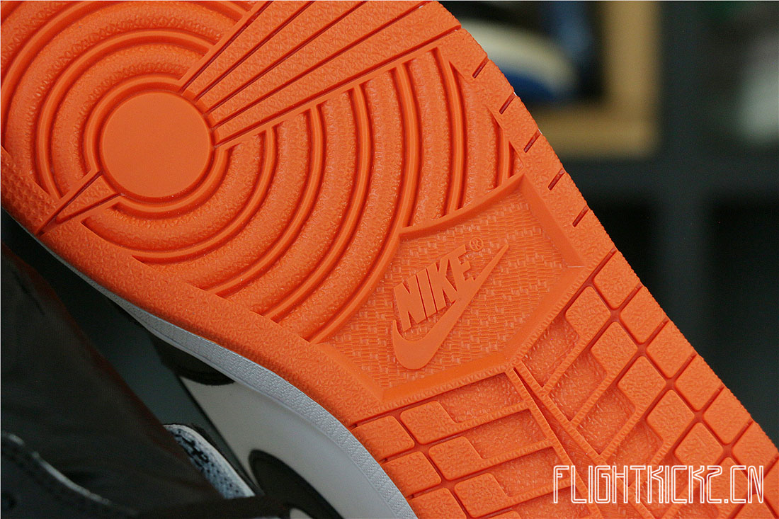 Air Jordan 1 Black Toe Shattered Backboard 2021