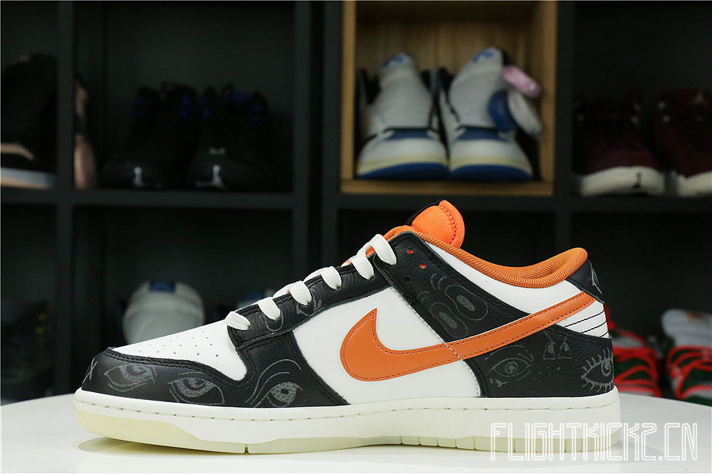 Nike Dunk Low “Halloween” 2021
