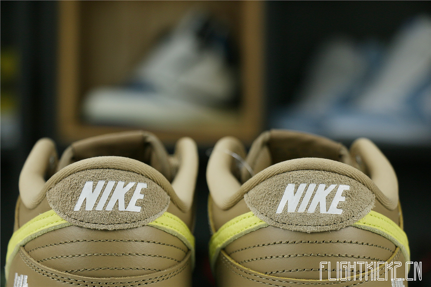 Nike Dunk Low SP UNDEFEATED Canteen Dunk vs. AF1 Pack