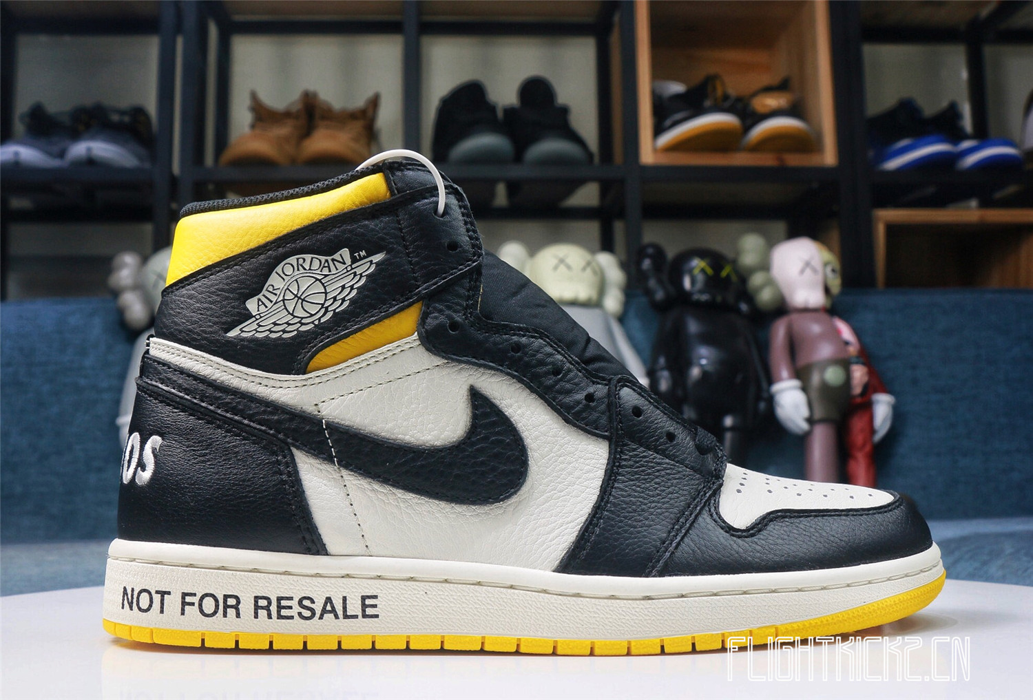 Air Jordan 1 Retro “Not For Resale Yellow 2018