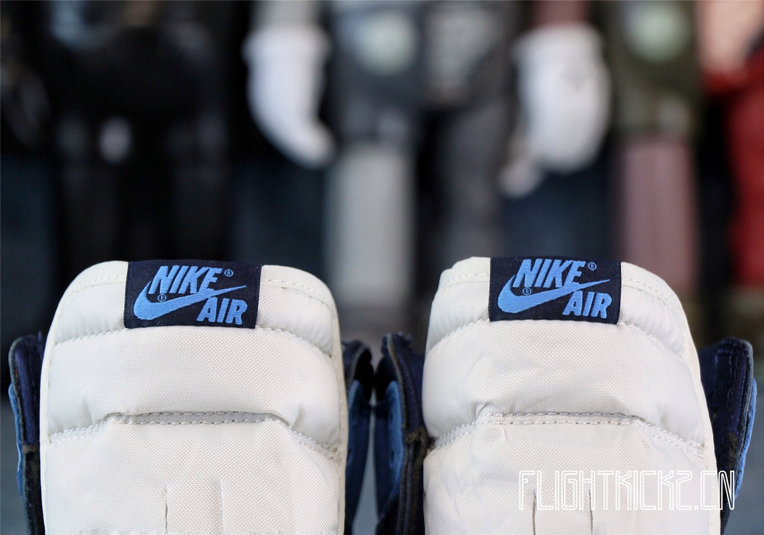 Jordan 1 Retro High Obsidian UNC