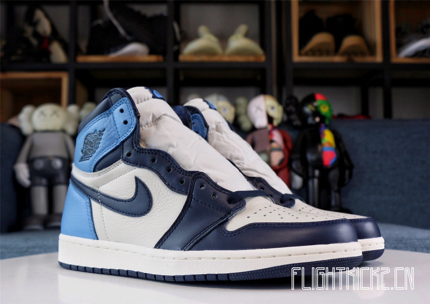 Jordan 1 Retro High Obsidian UNC