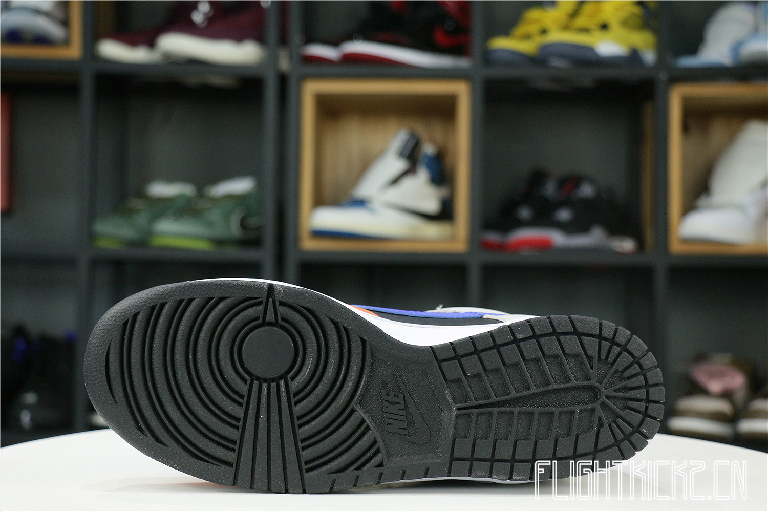 Nike Dunk Low EMB NBA 75th Anniversary Knicks