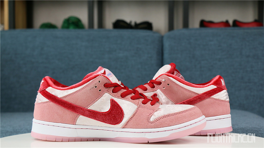 Nike SB Dunk Low StangeLove(LN5 A1 Batch)