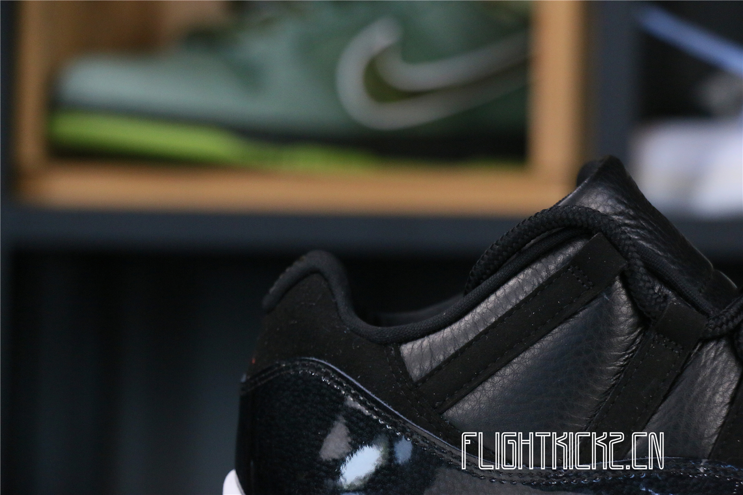 Air Jordan 11 Low “72-10”