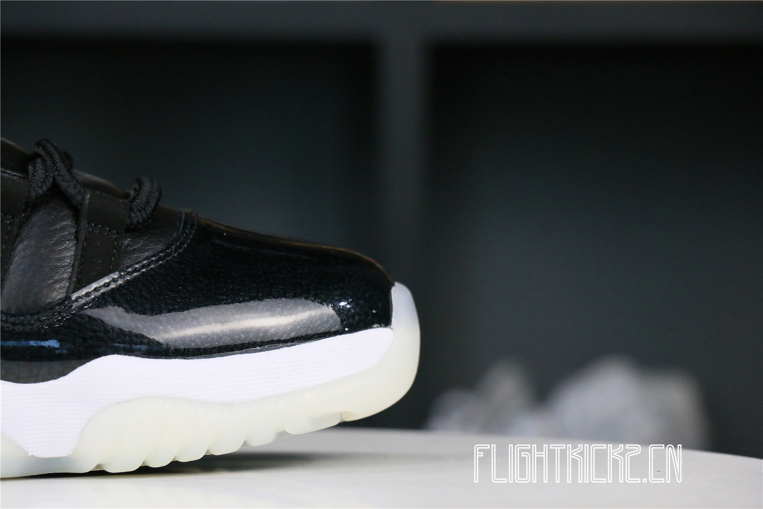 Air Jordan 11 Low “72-10”