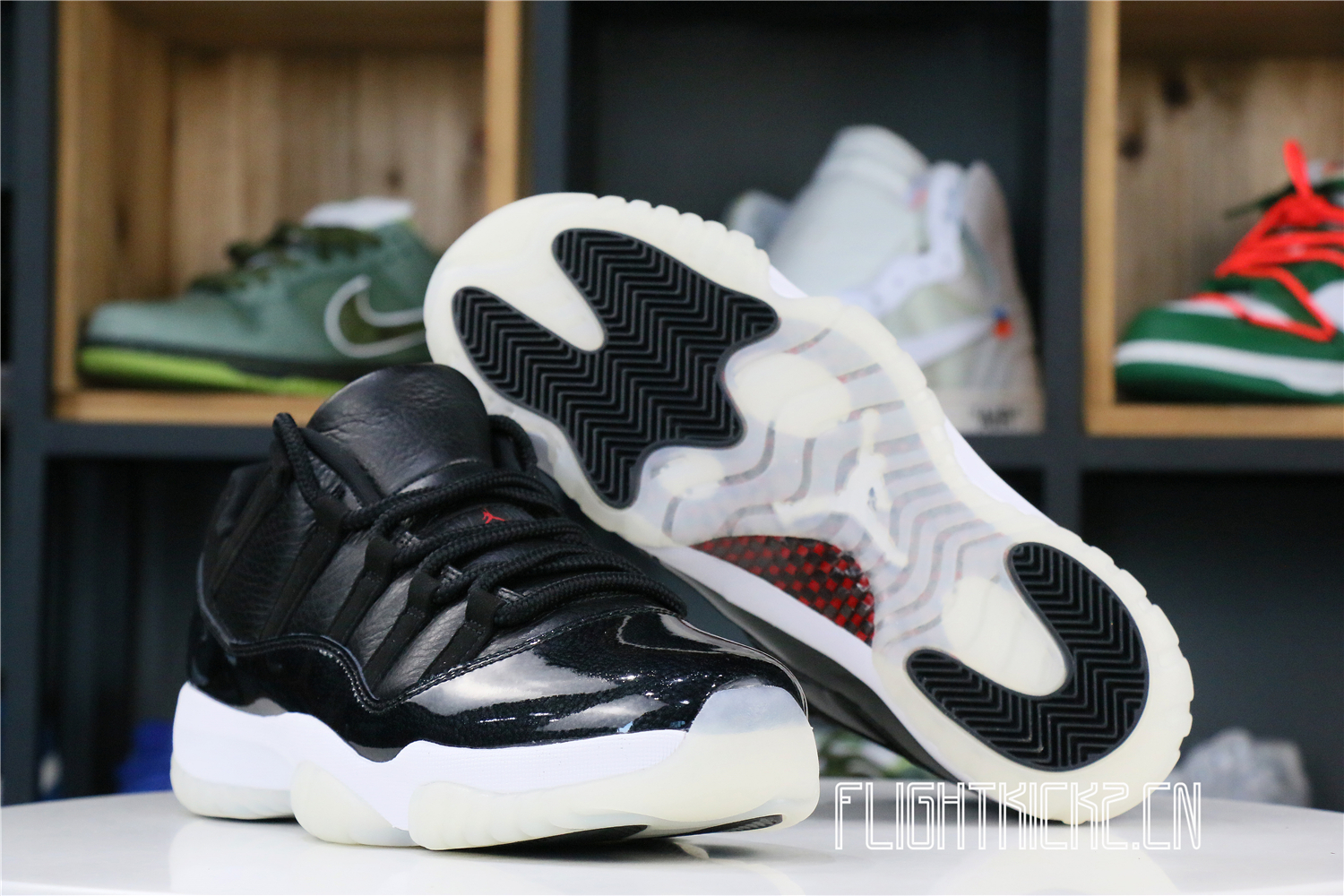 Air Jordan 11 Low “72-10”