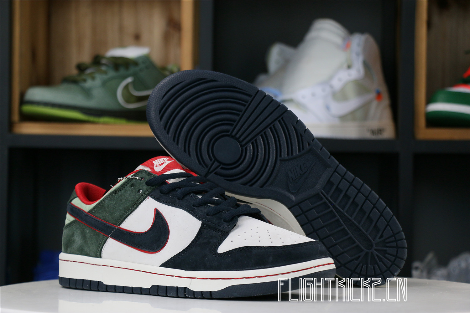 Otomo Katsuhiro x Nike SB Dunk Low Steamboy OST Green Blue Red