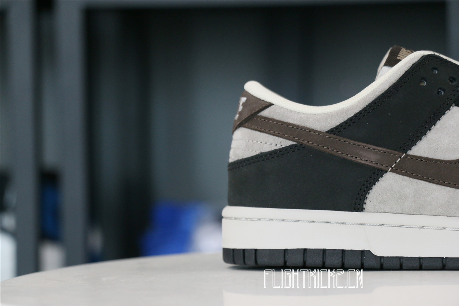 Otomo Katsuhiro x Nike SB Dunk Low Steamboy OST Grey Brown Mocha