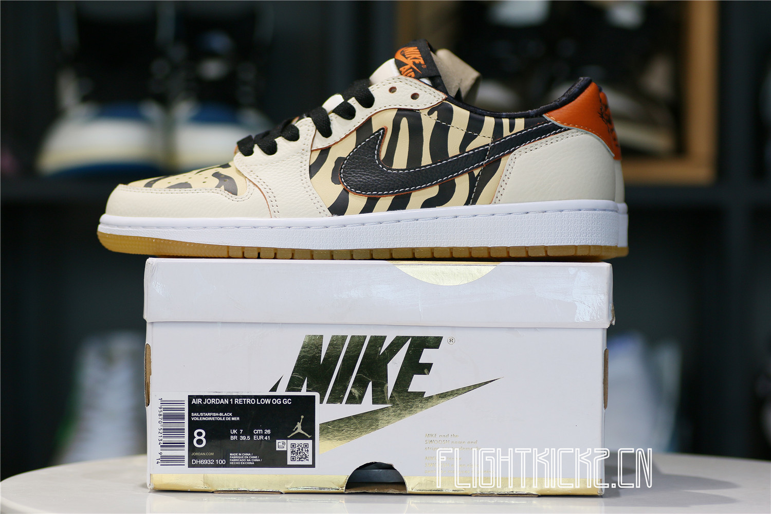 Jordan 1 Low OG Year of the Tiger