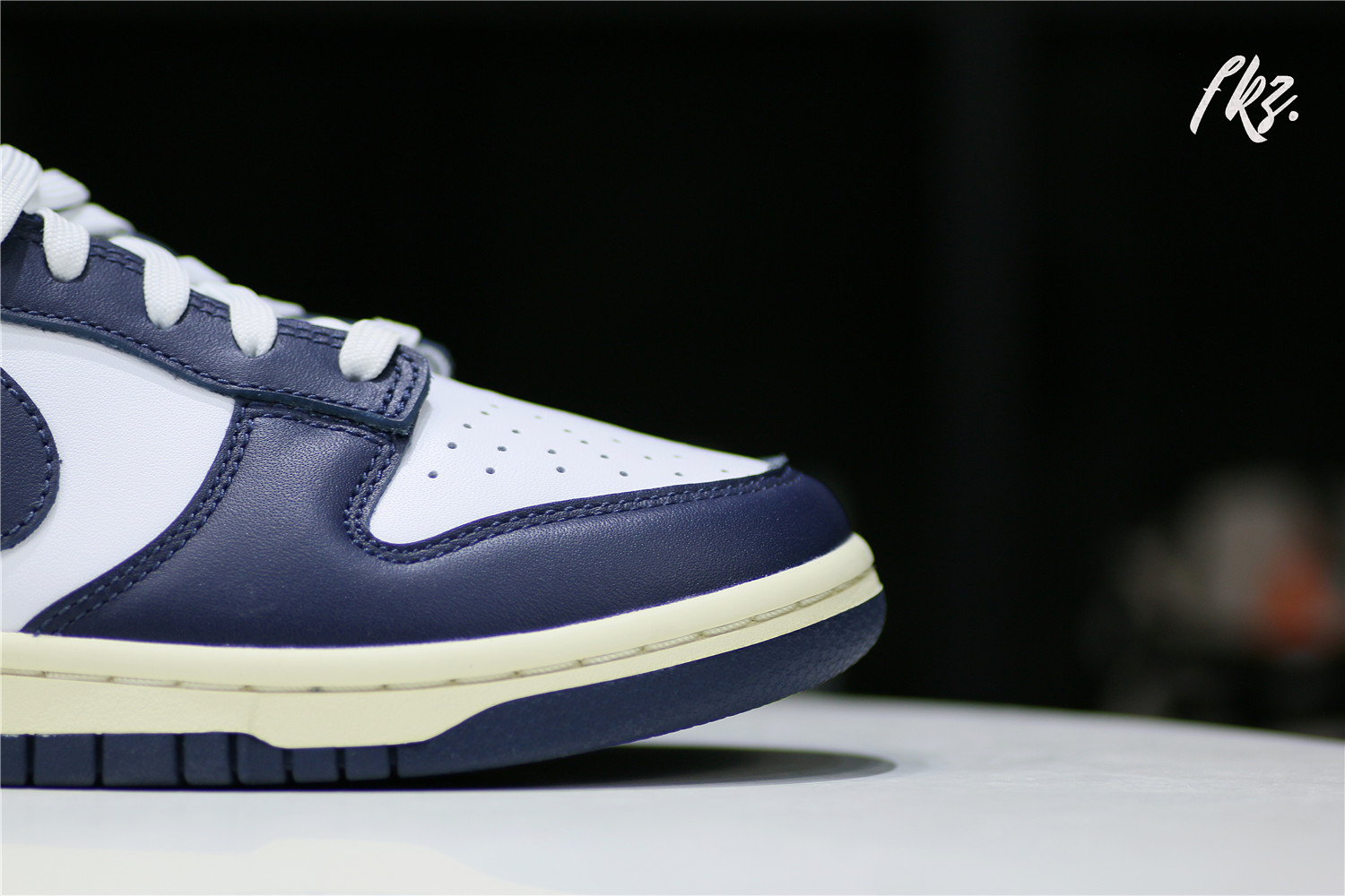 Nike Dunk Low Vintage Navy (W)