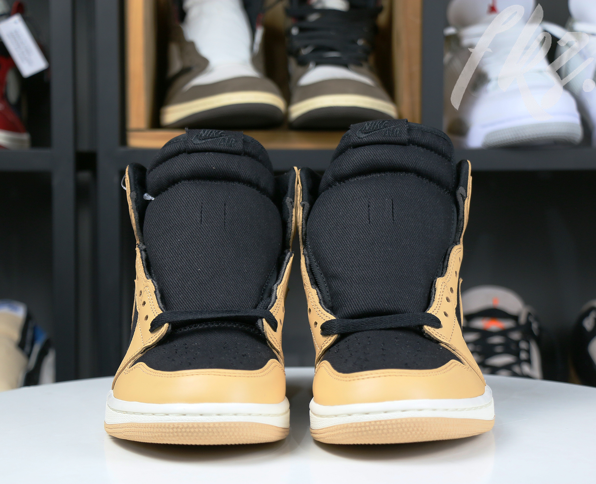 Air Jordan 1 Retro High OG ‘Heirloom’ 2022