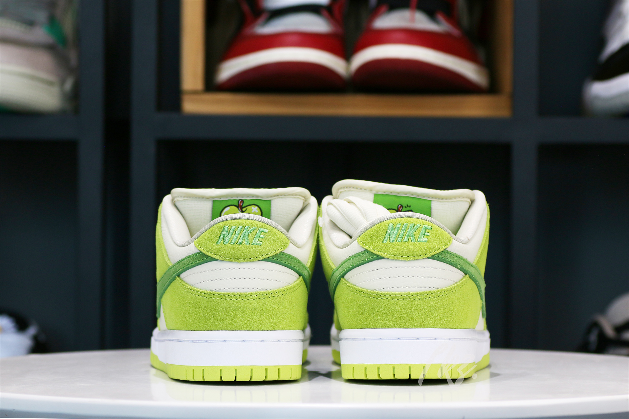 Nike SB Dunk Low Green Apple 2022