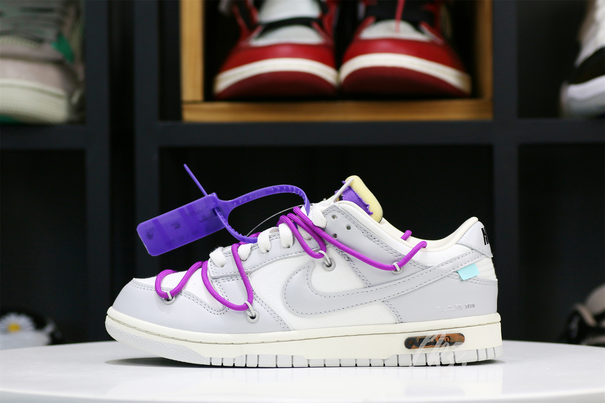 Nike Dunk Low Off-White Lot 28