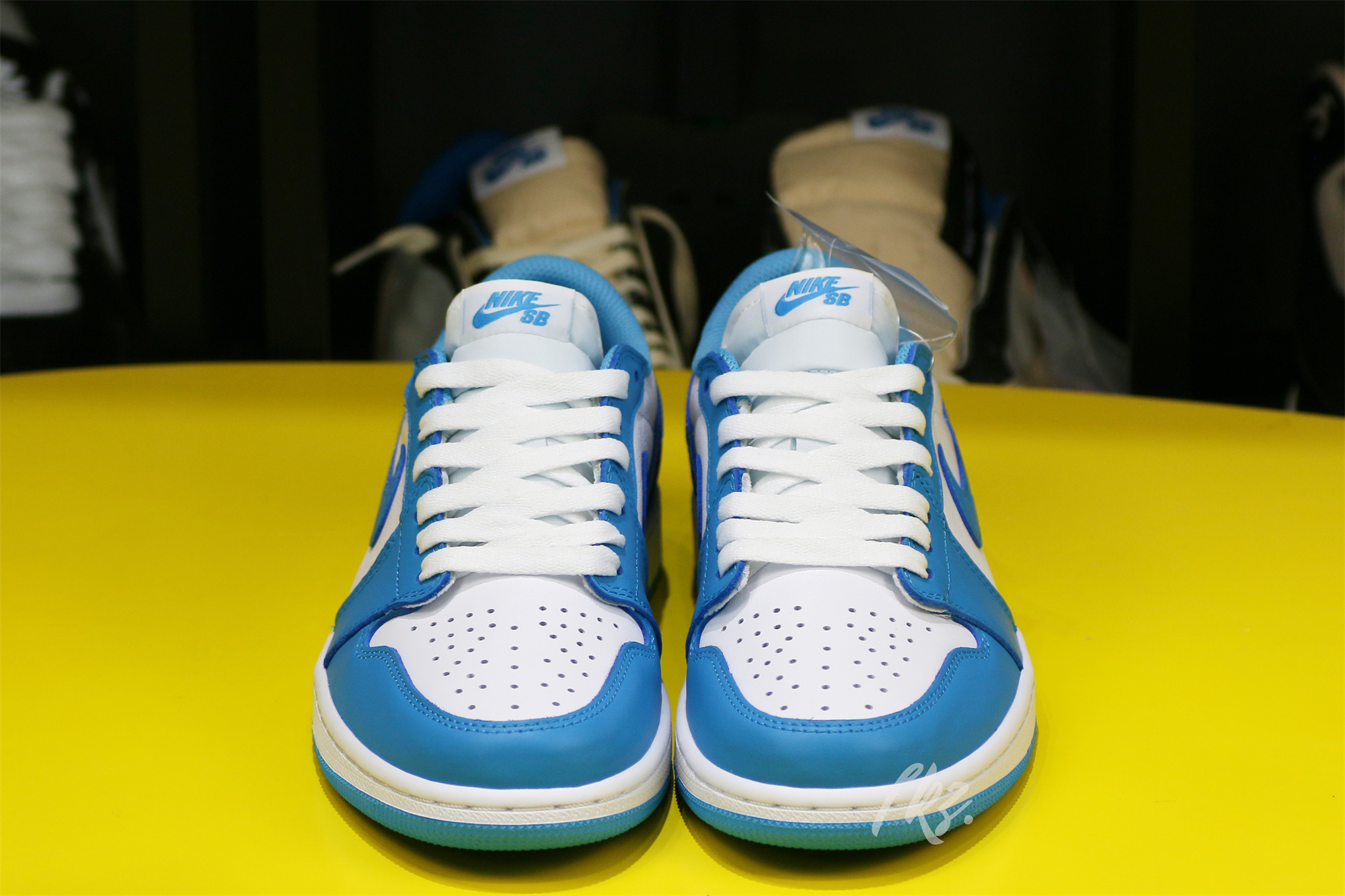 Air Jordan 1 Low SB UNC Eric Koston 2022
