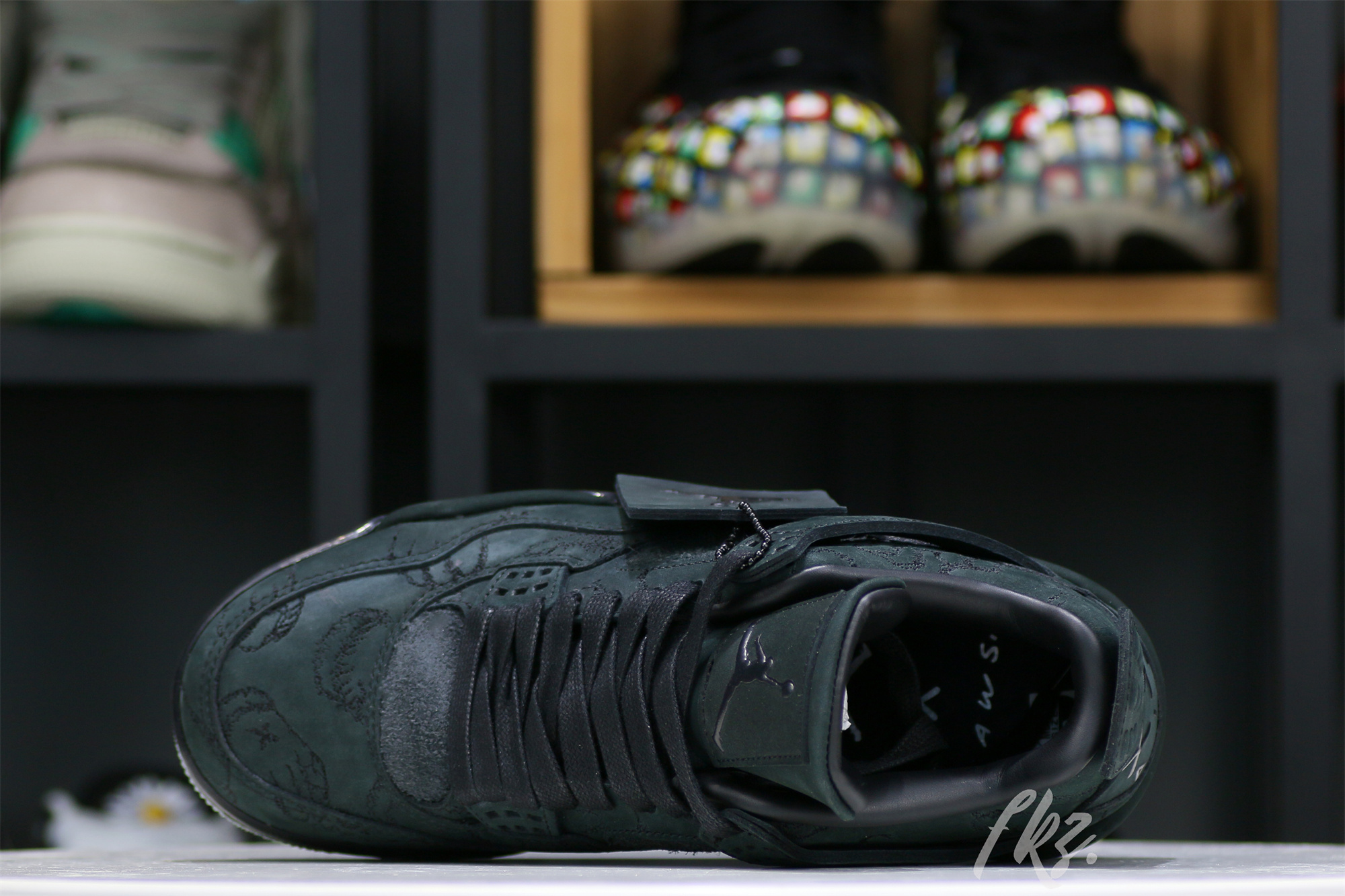 Kaws X Air Jordan 4 Retro Black 2017( Ln5 A1 Batch)