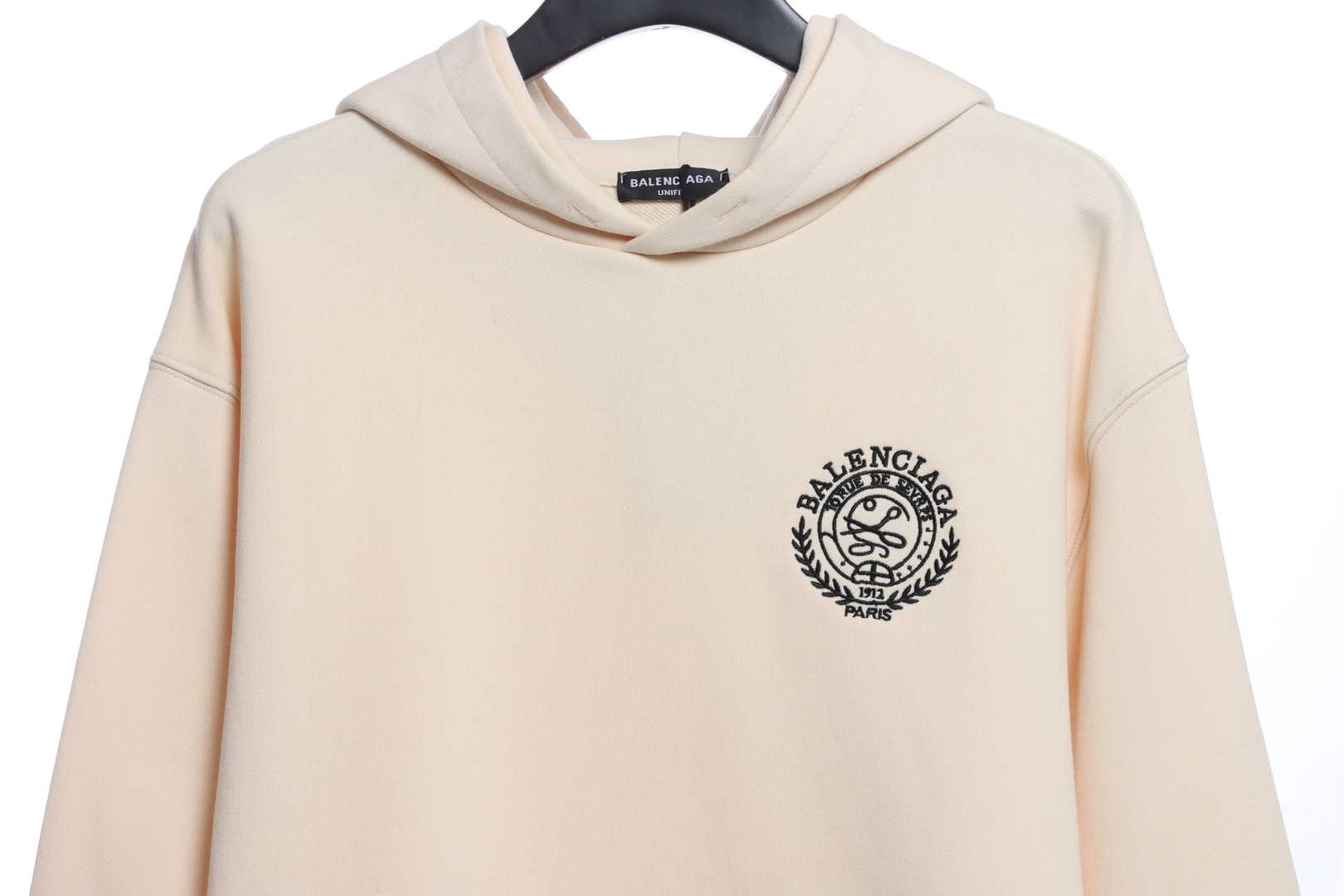 B-l3nc1-ga Scissors Ear Hoodie