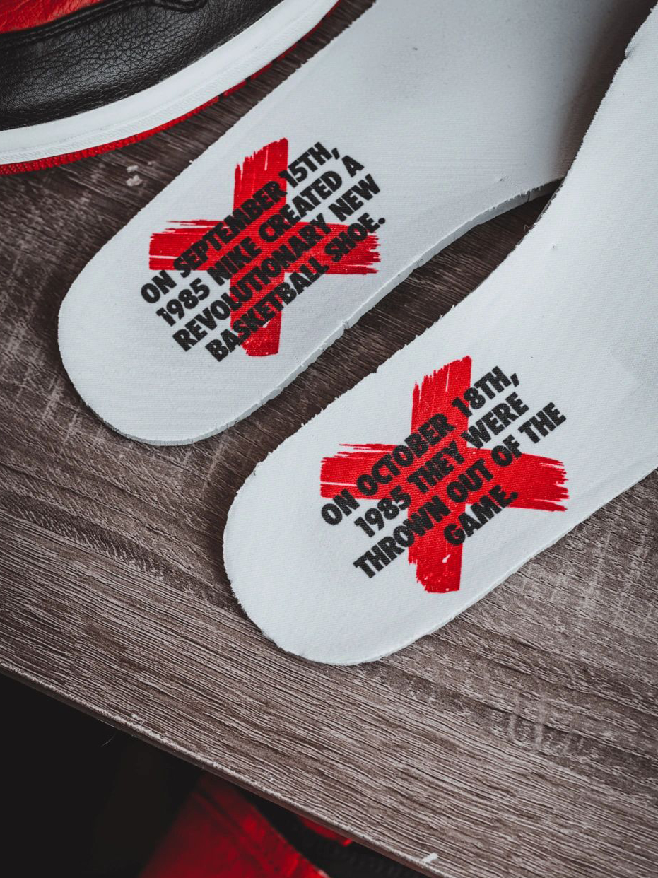 Air Jordan 1 OG Banned/Bred 2011 (LN5 A1 ,Deadstock,with tiny Flaws)