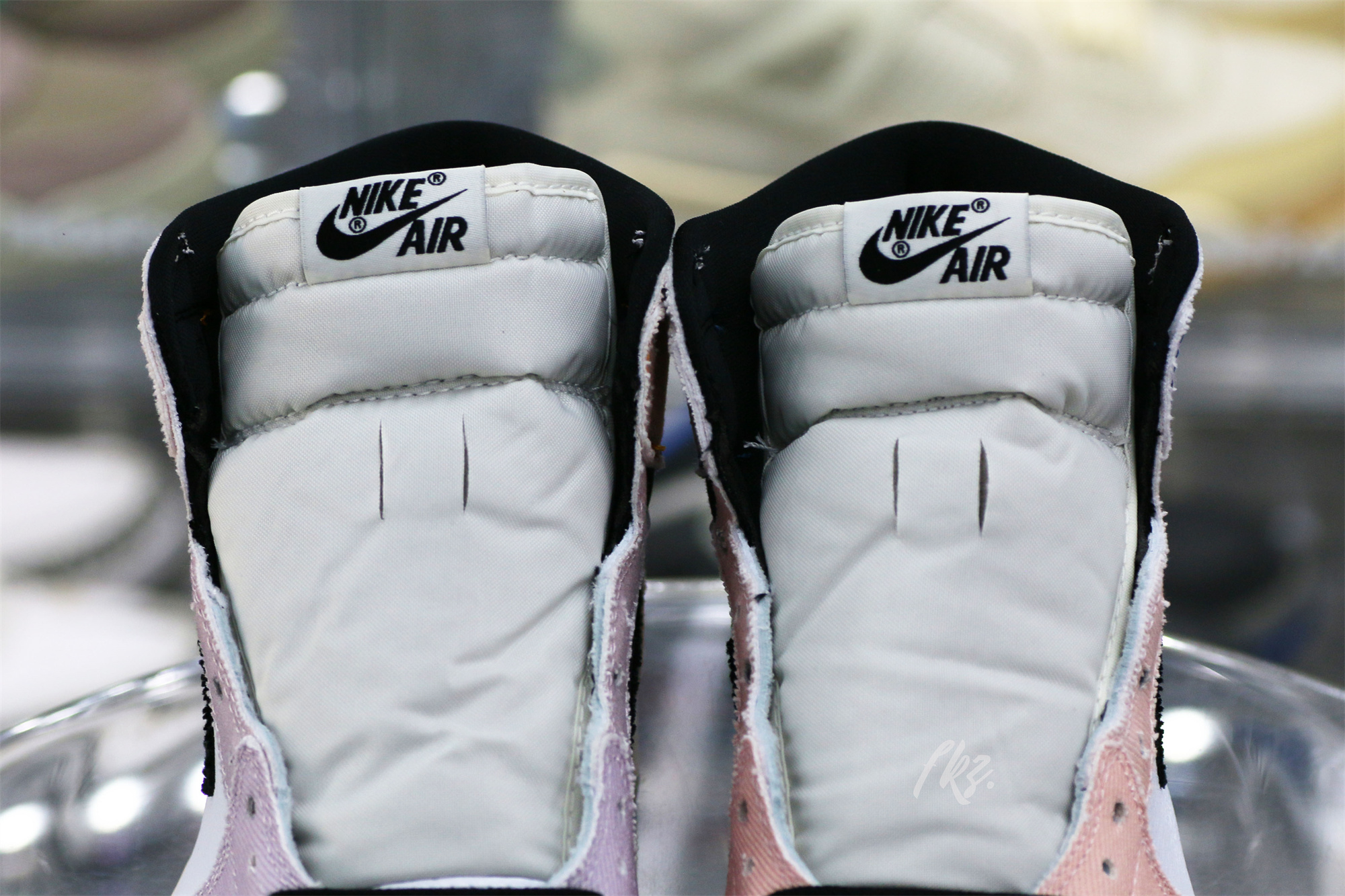 Air Jordan 1 Retro High OG Skyline