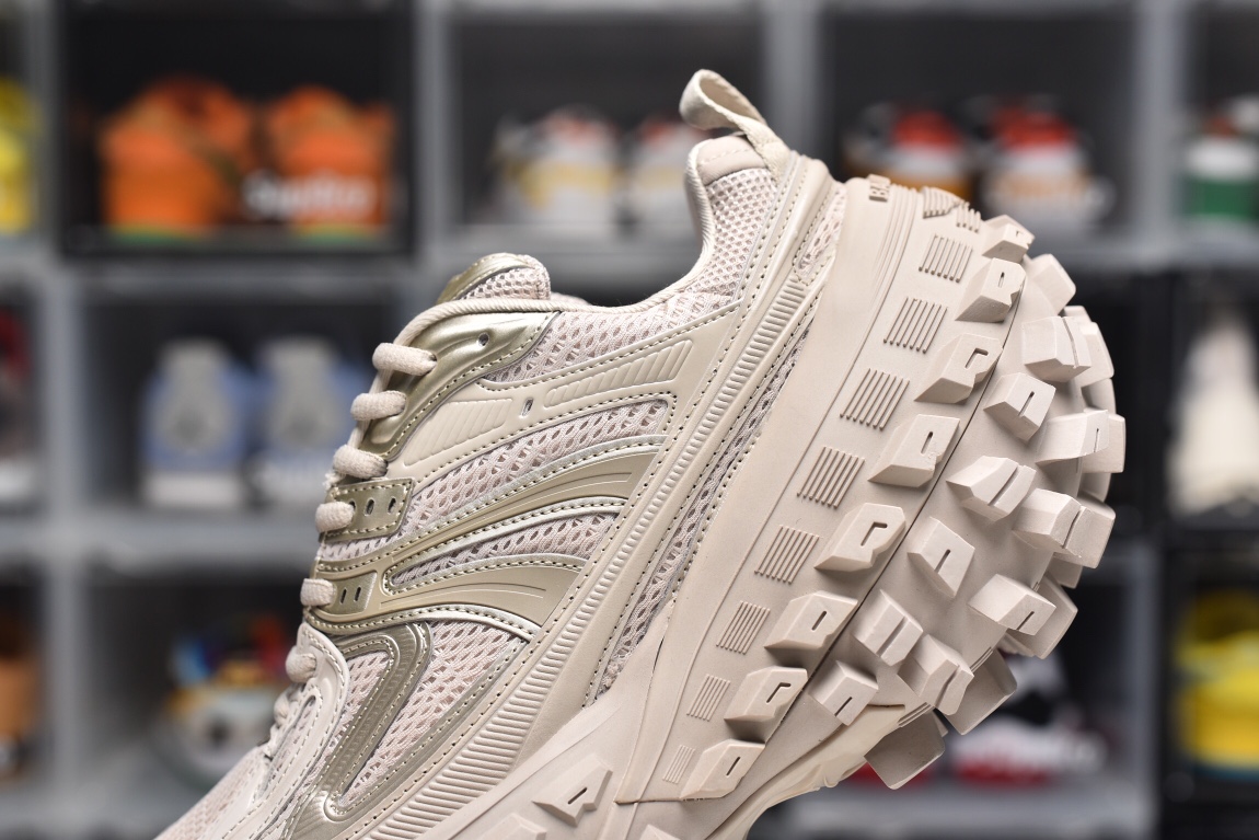 Balenciag* Defender Beige Brown