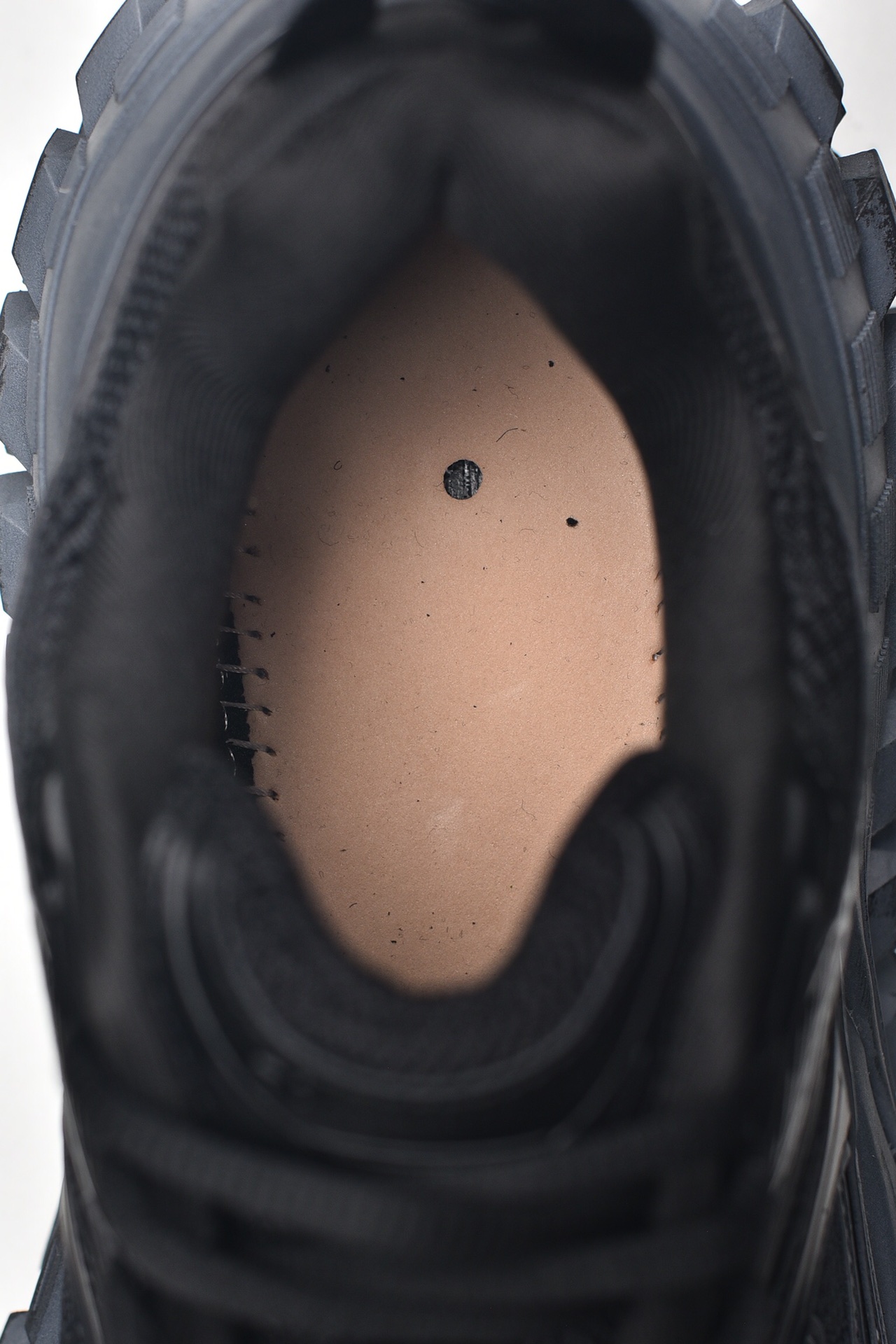 Balenciag* Defender Black