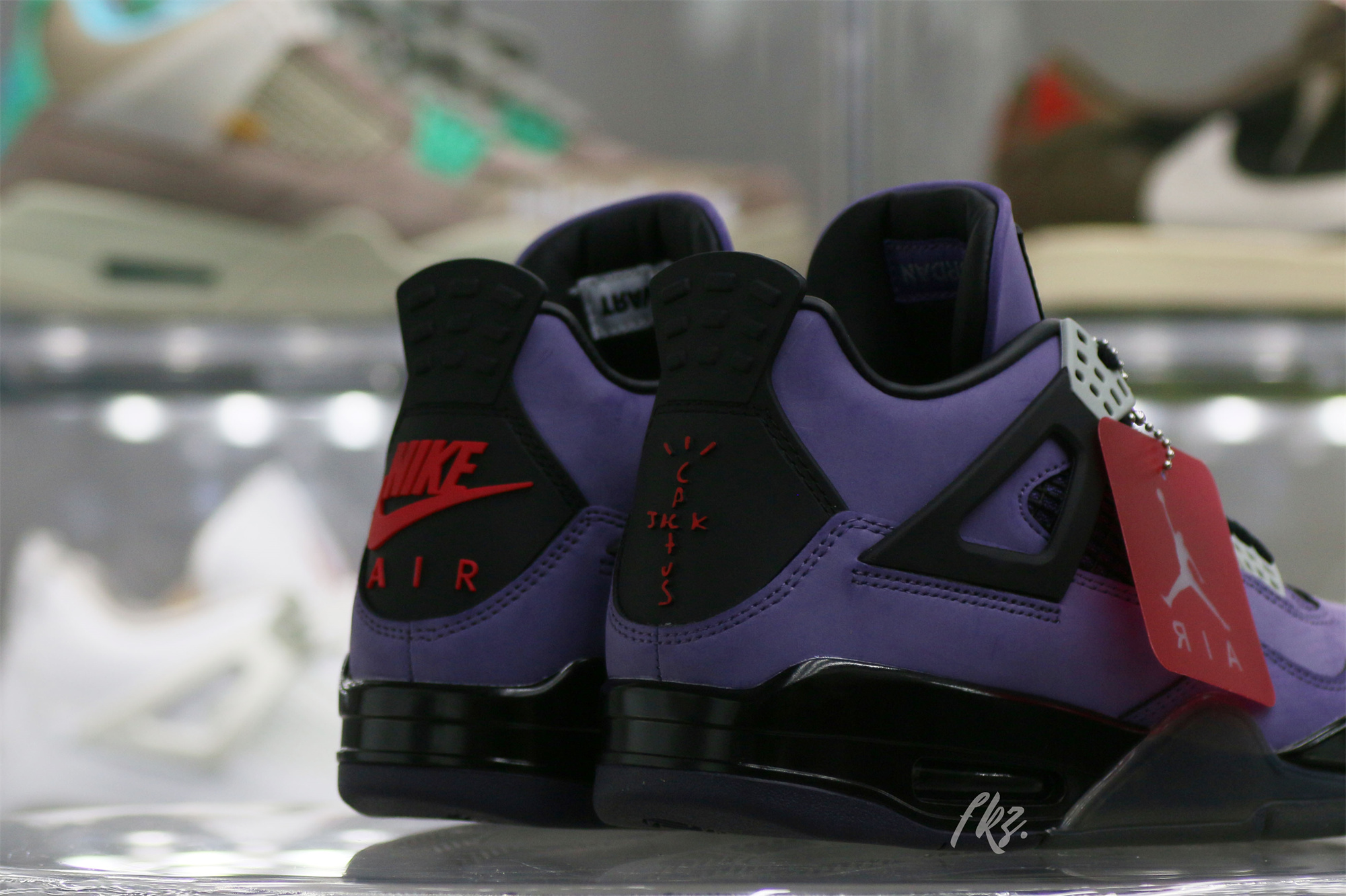 Jordan 4 Retro Travis Scott Purple (Friends And Family)