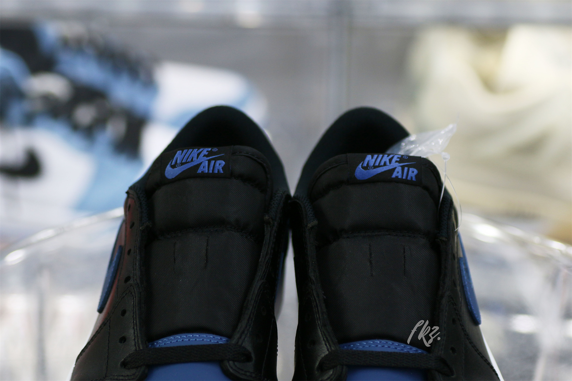 Air Jordan 1 Retro Low OG Mystic Navy