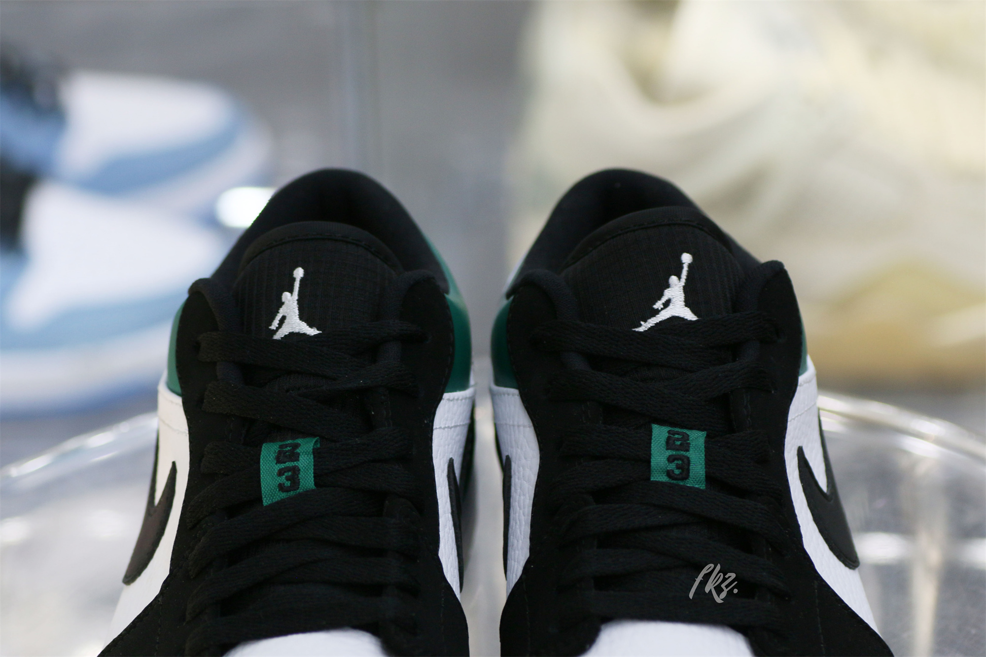 Air Jordan 1 Low Mystic Green 2019