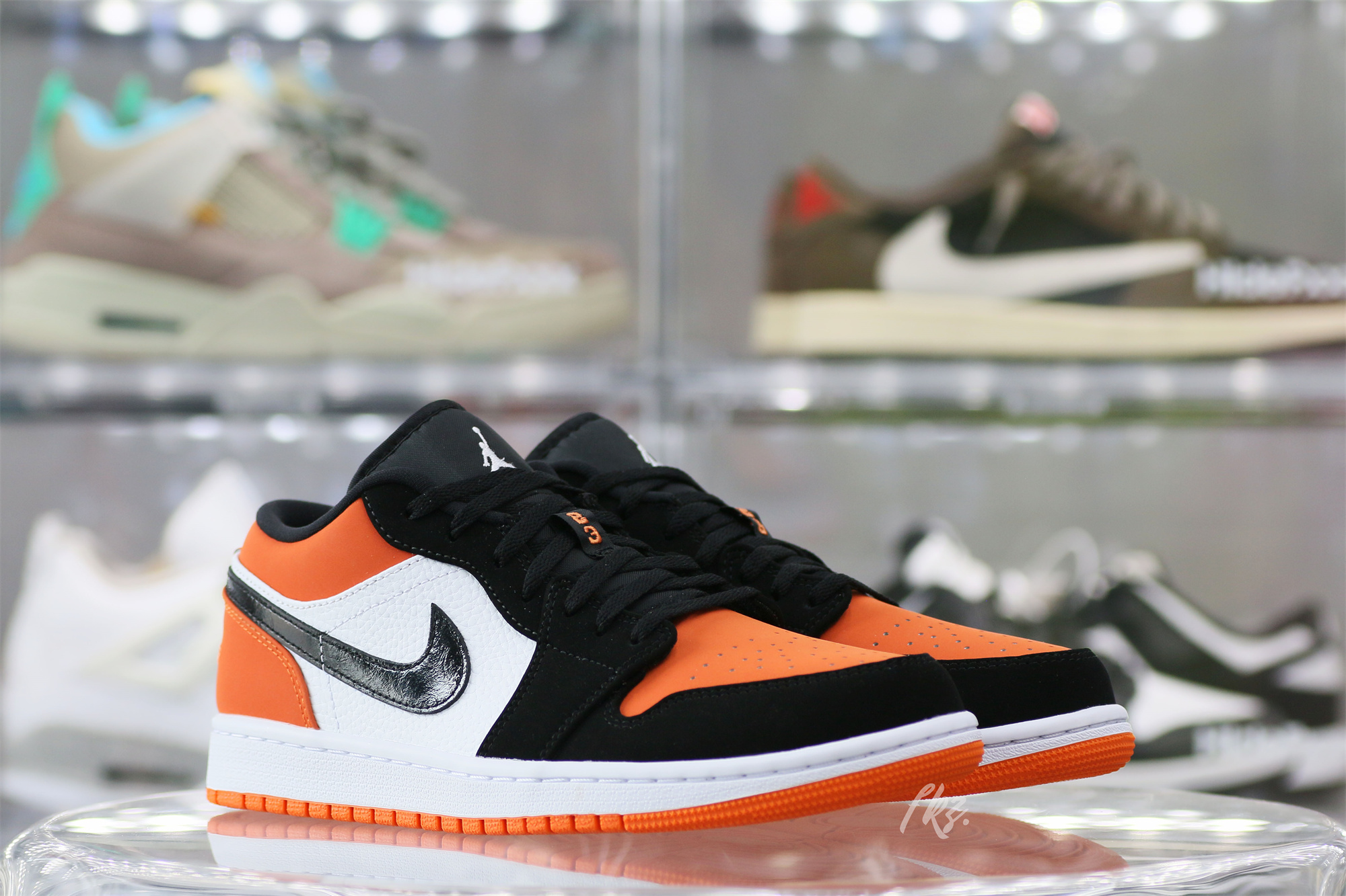 Air Jordan 1 Low Shattered Backboard 2019