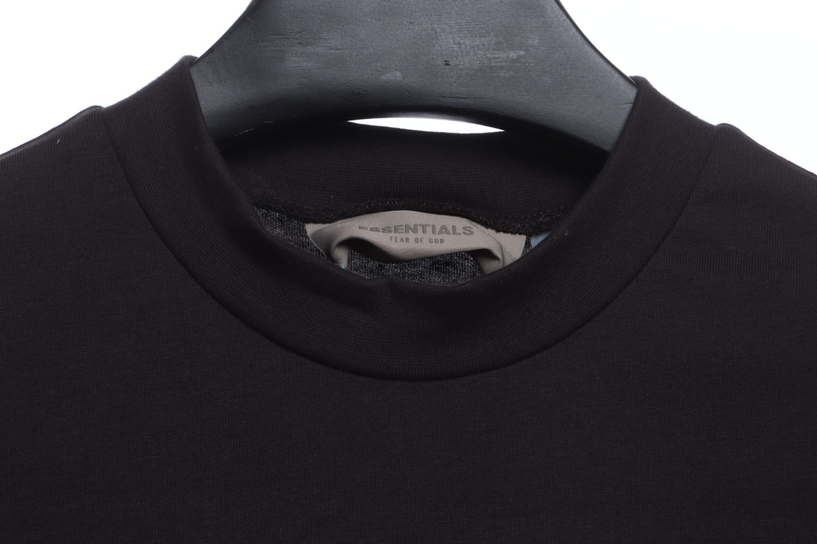 Essenti@ls Double line double row large letter flocking short sleeves