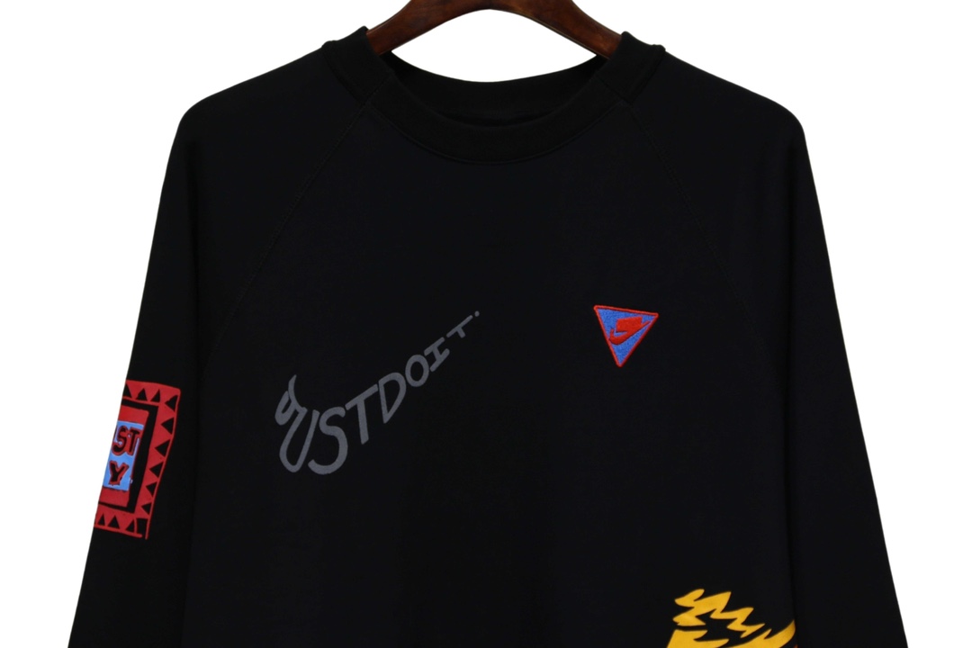 NK 3M reflective graffiti print giraffe sweater pullover