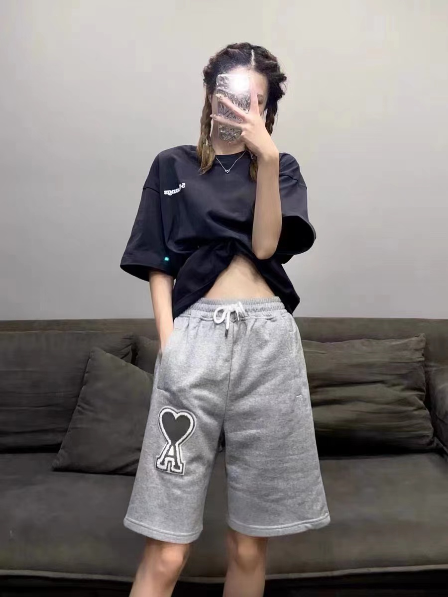 AMI 22ss heart embroidery shorts