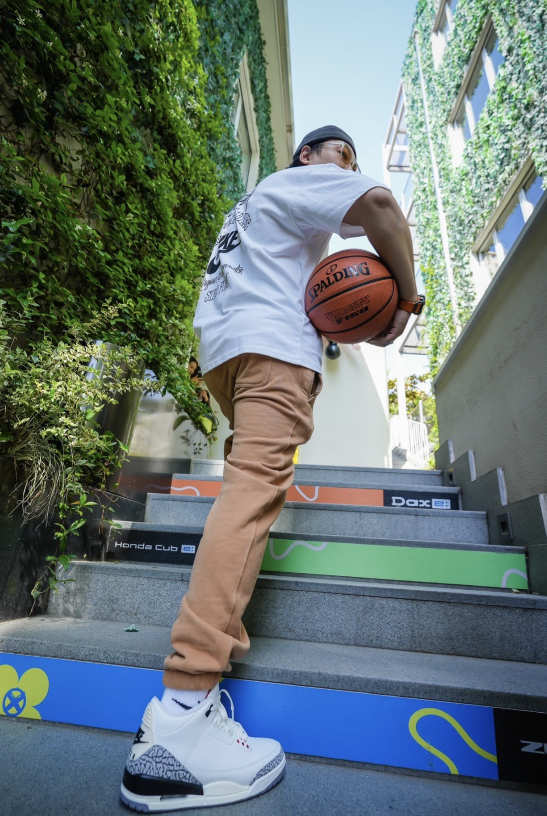 Nike Stuart co-signed the classic letter pattern short sleeves