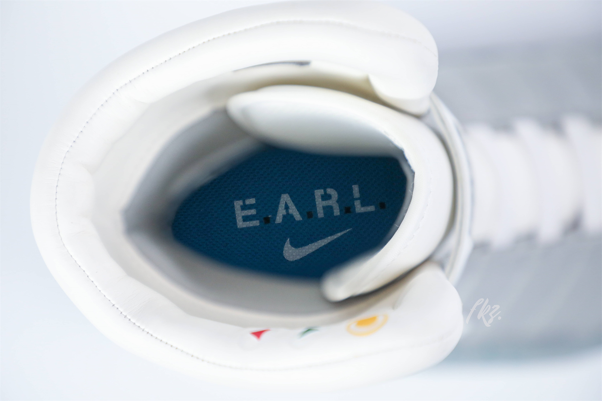 Nike MAG Back To The Future (2016)