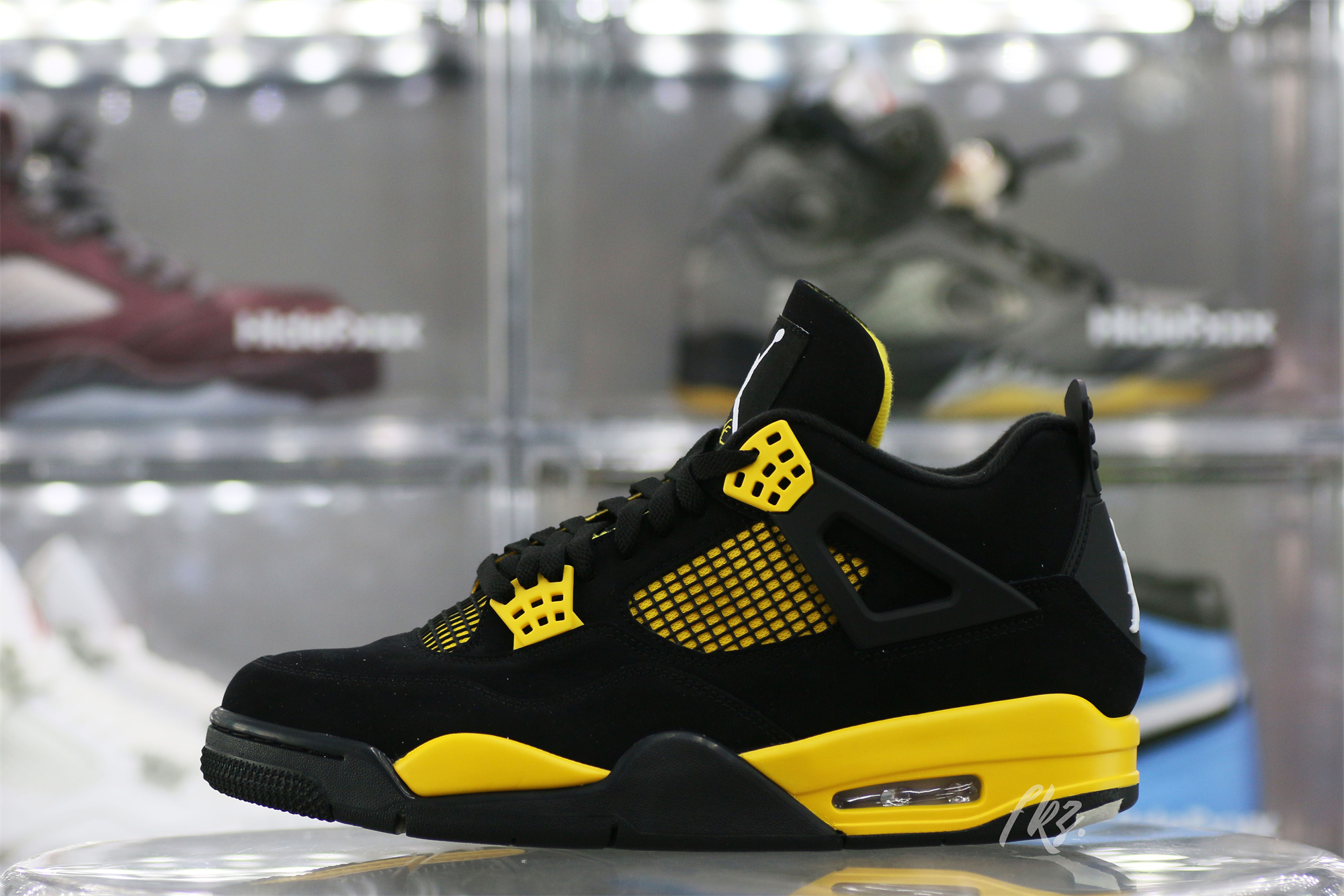 Air Jordan 4 Retro Thunder 2023 (LN5 A1 Batch)