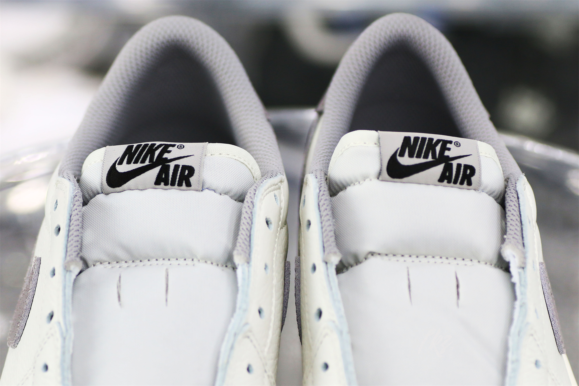 Air Jordan 1 Low OG Atmosphere Grey 2023