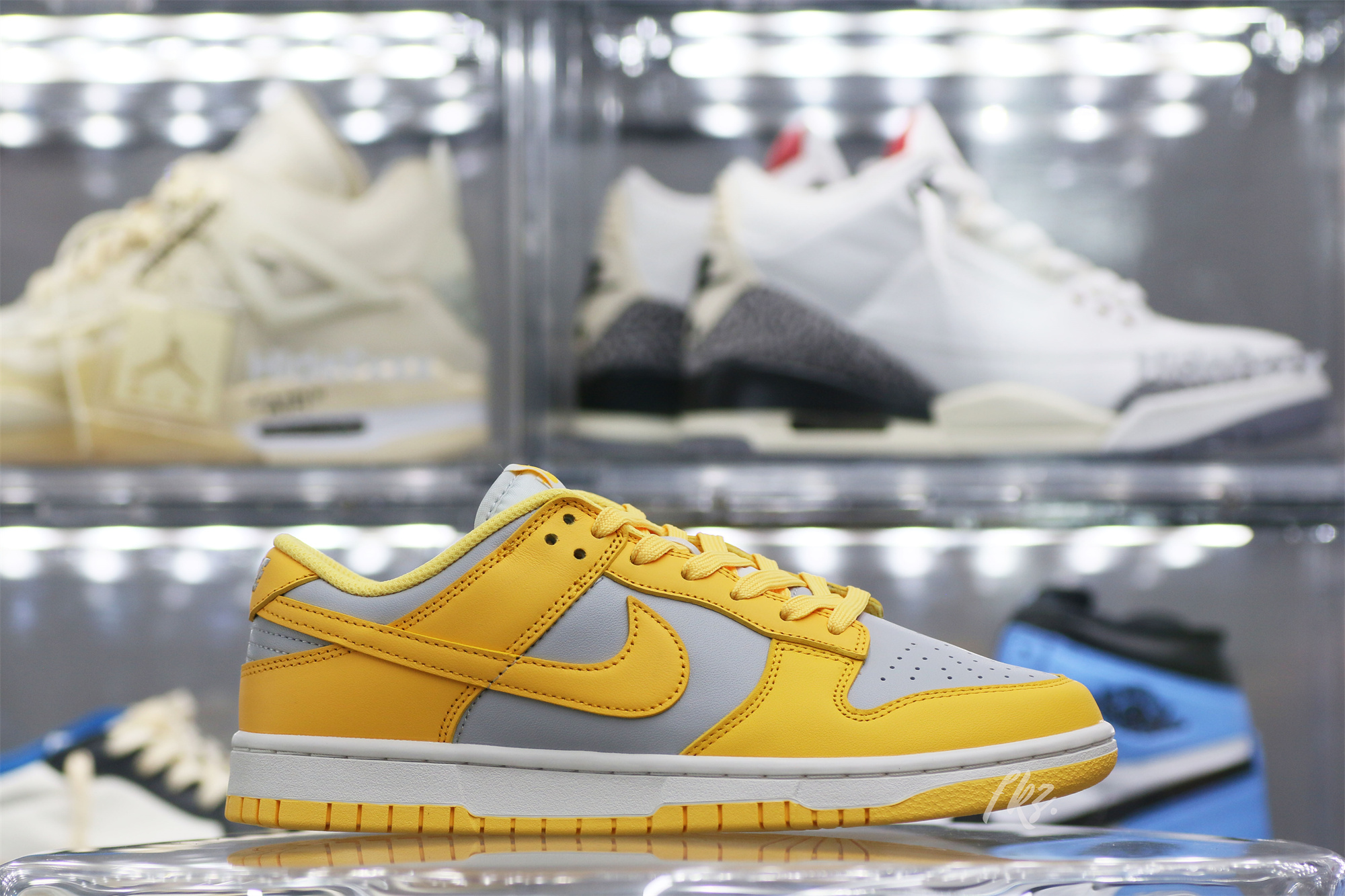 Nike Dunk Low Citron Pulse (Women’s)