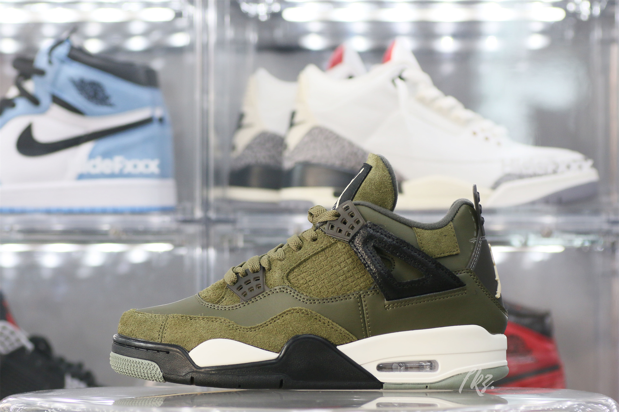 Air Jordan 4 Retro SE Craft Medium Olive (LN5 A1)