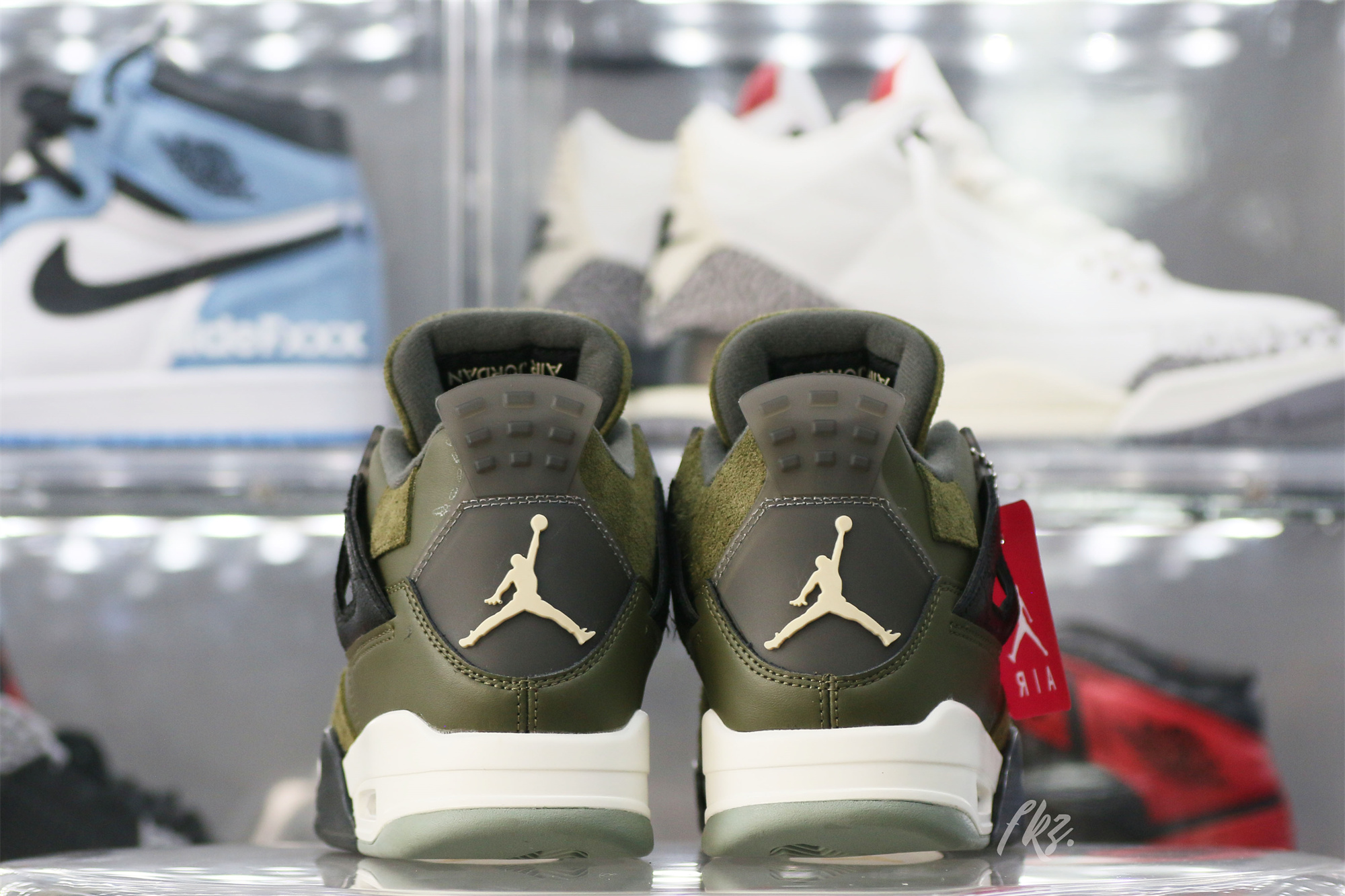 Air Jordan 4 Retro SE Craft Medium Olive (LN5 A1)