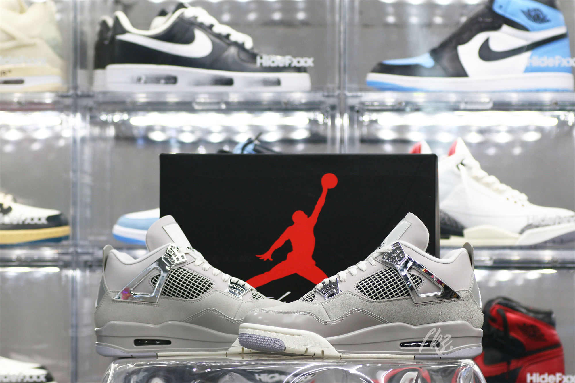 Air Jordan 4 “Frozen Moments”