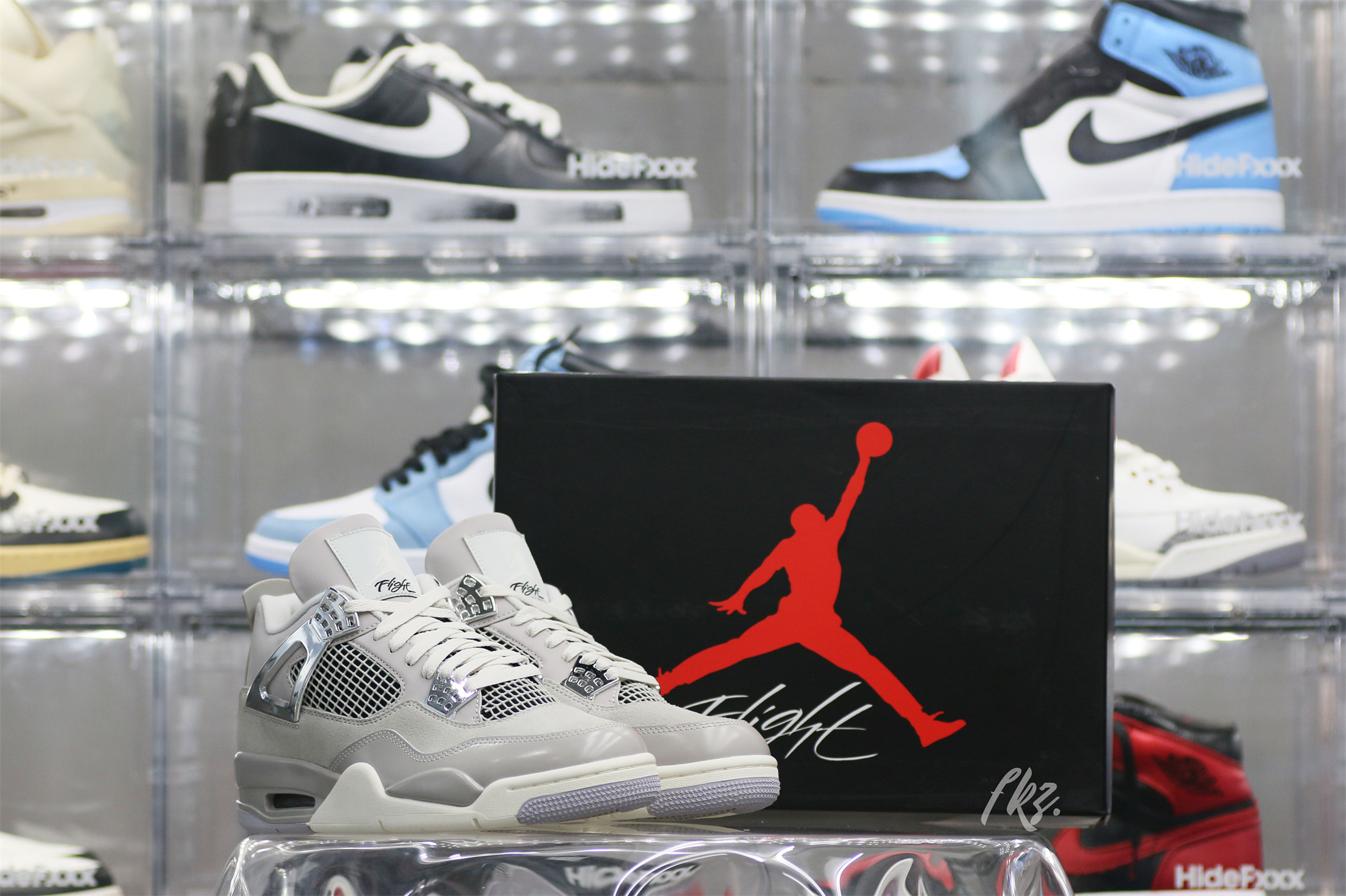 Air Jordan 4 “Frozen Moments”