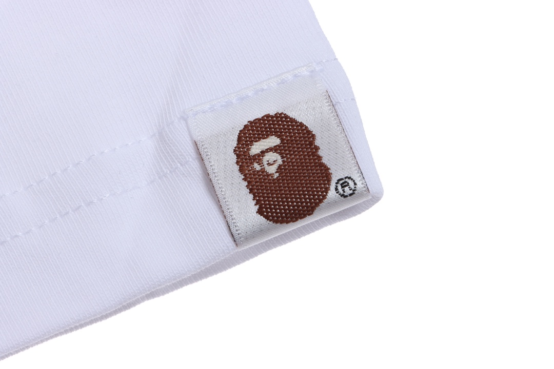 BAPE chest graffiti letters short sleeves