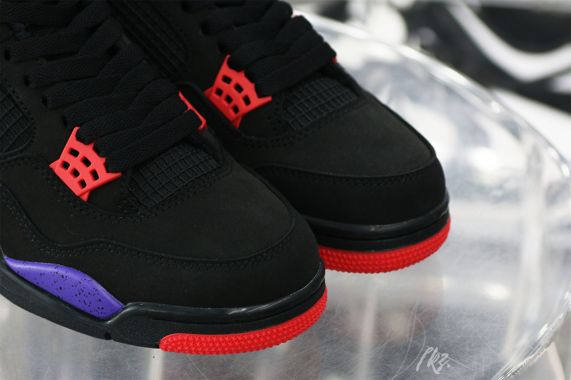Air Jordan 4 Retro Raptors（2018）