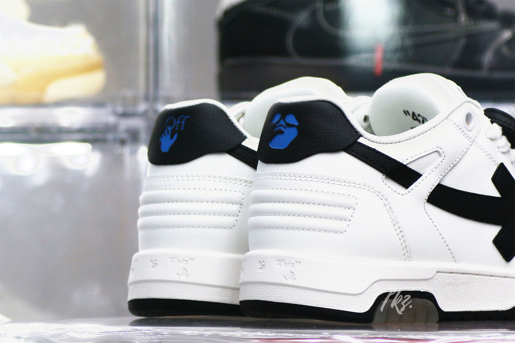 OFF-WHITE White & Black ‘Out Of Office’ Sneakers