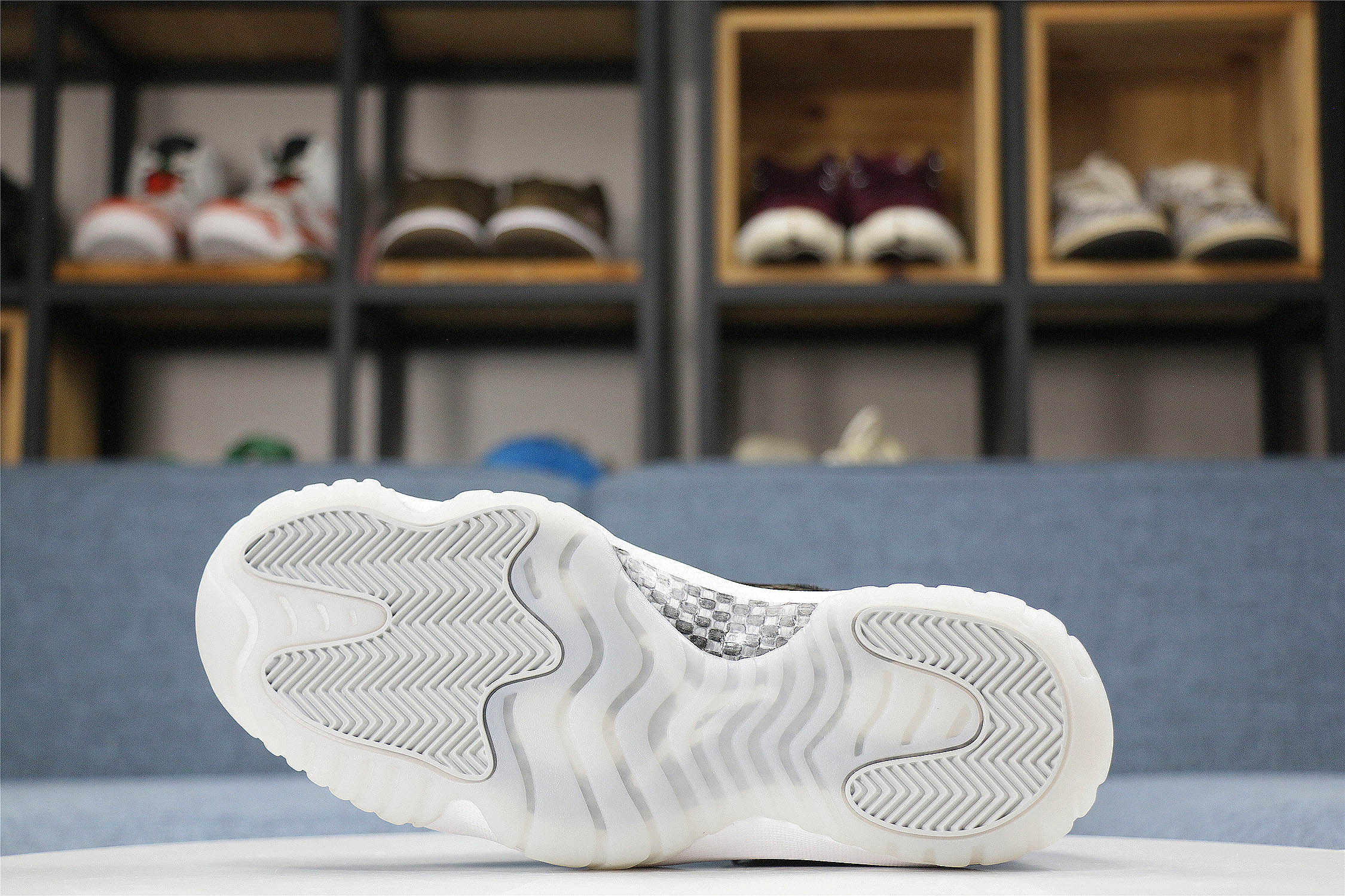 Air Jordan 11 Retro Jubilee 25th Anniversary (Ln5 A1)