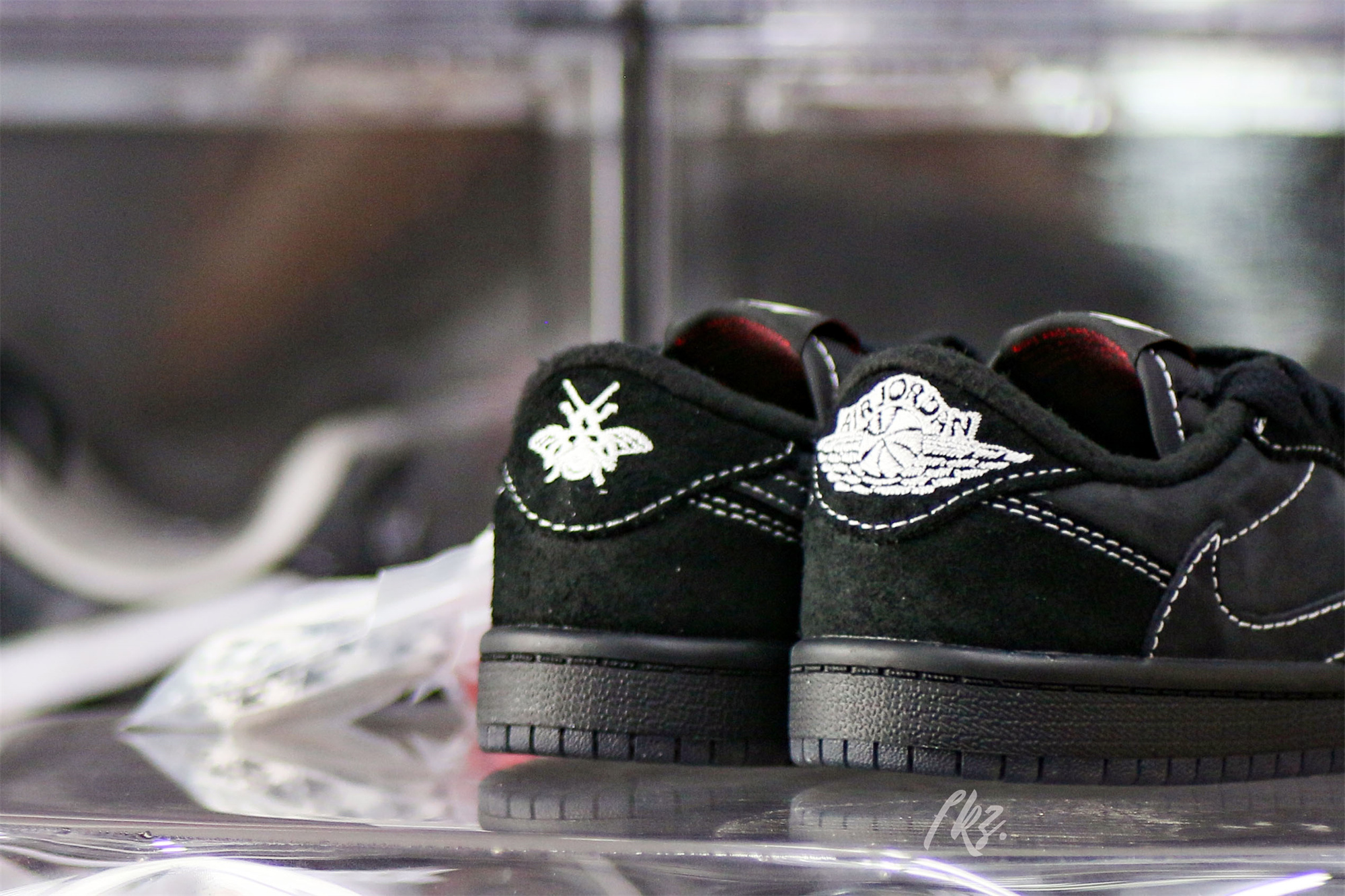 Travis Scott x Jordan 1 Retro Low OG SP Black Phantom Kid (LN5 A1)