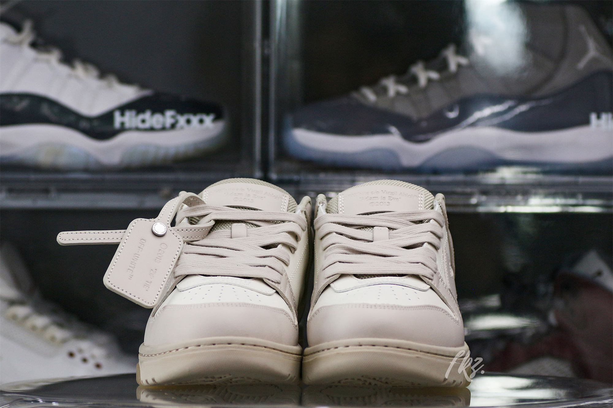 Off-White White & Beige ‘Out Of Office’ Sneakers